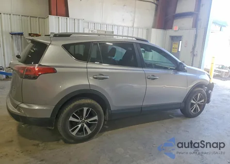 2017 Toyota Rav4 Xle z USA, uszkodzony, nr VIN 2T3RFREV8HW602506